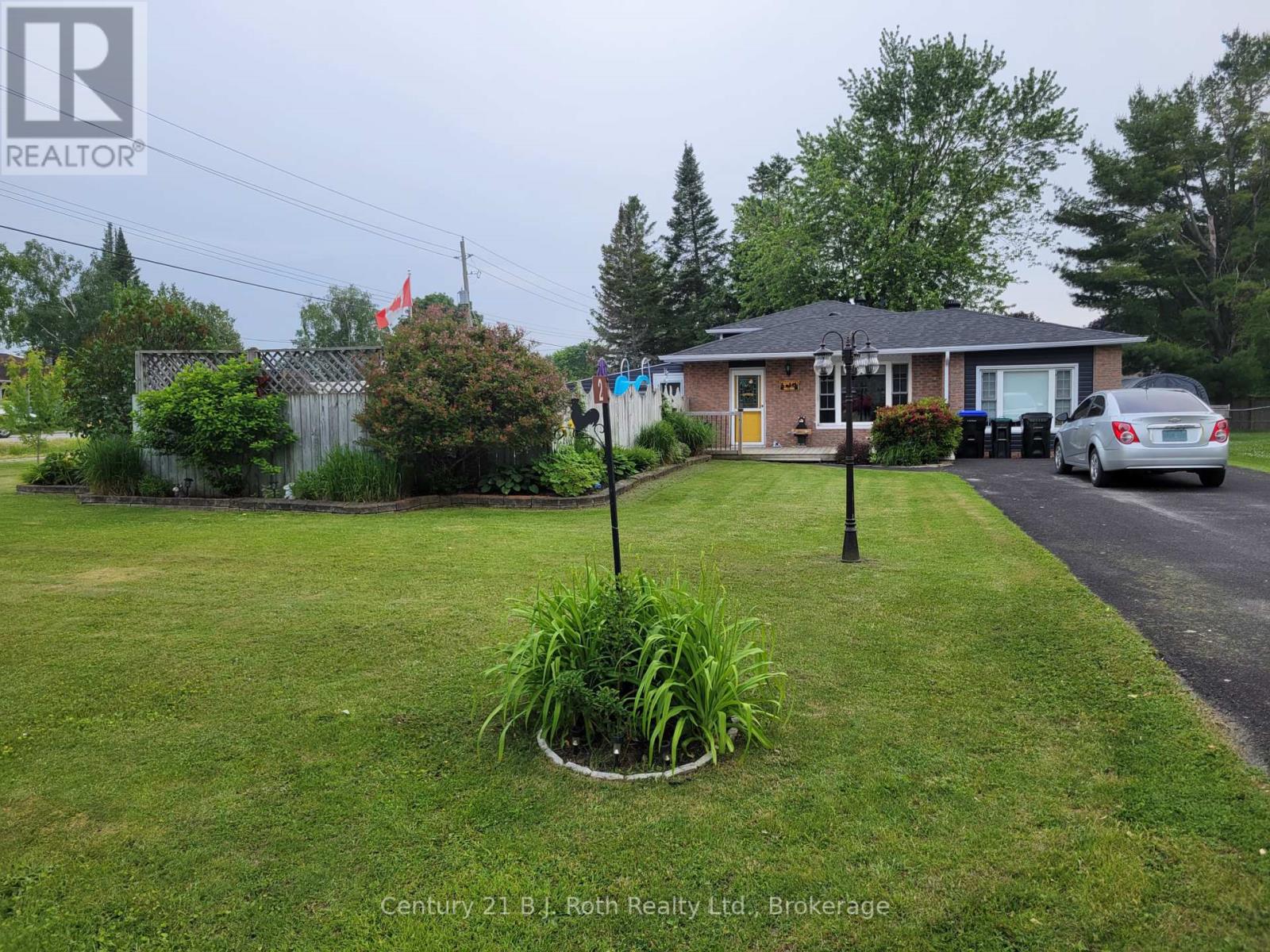 Property at 2 LYNN STREET image 1