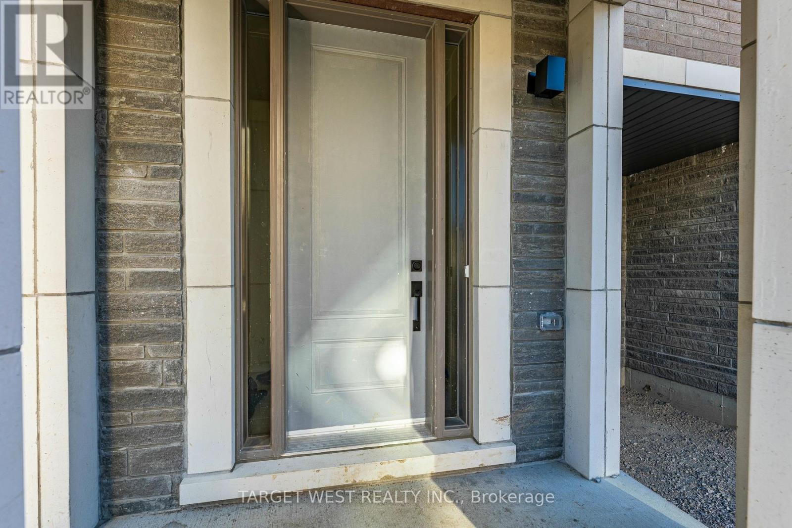 Property at 23 ARCHAMBAULT WAY image 3