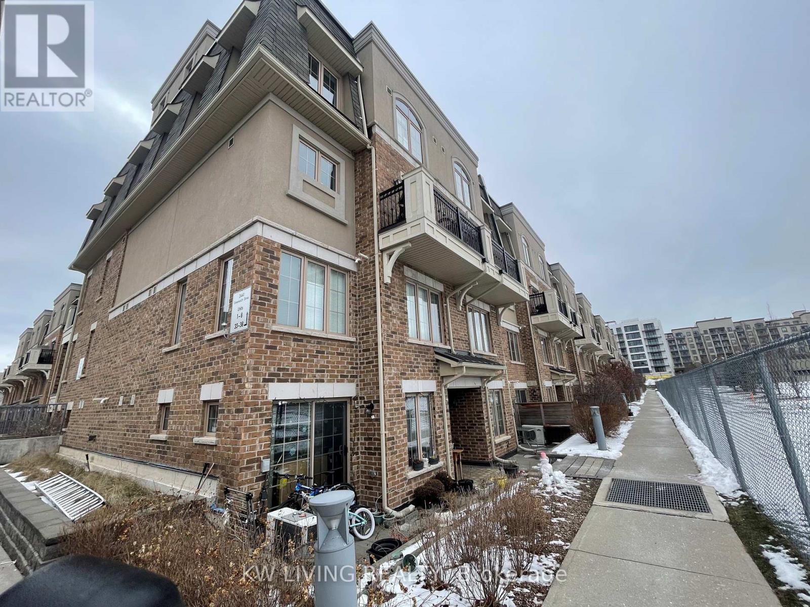 3 - 2441 GREENWICH DRIVE, Oakville, Ontario