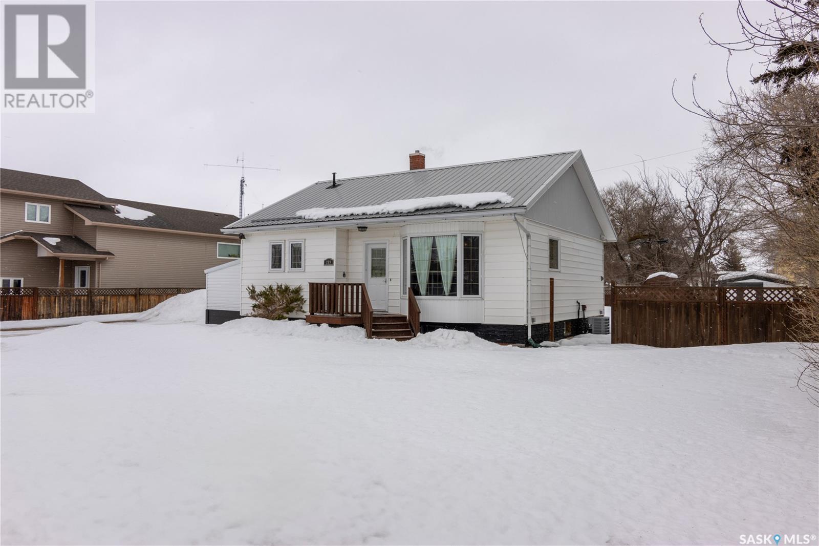 Property at 209 Pelly STREET image 2