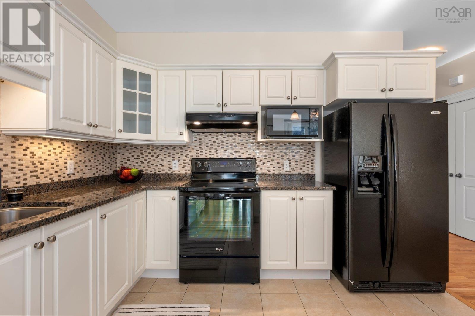 14 Kirkwood Court, Bedford, Nova Scotia  B4A 0A8 - Photo 11 - 202504243