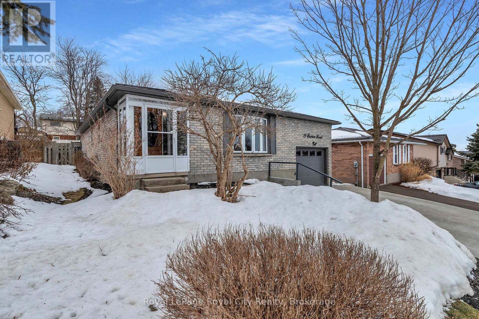 19 Burton Road, Guelph, Ontario  N1H 8A6 - Photo 5 - X12003680