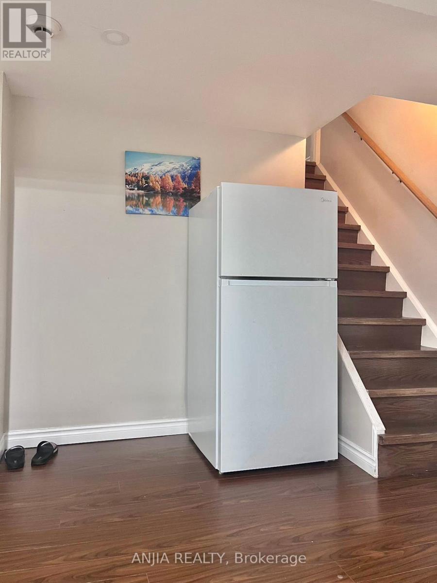 298 Empress Basement Avenue, Toronto, Ontario  M2N 3V4 - Photo 6 - C12003658