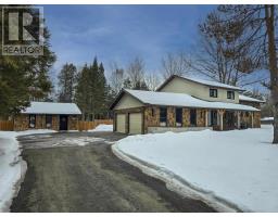 2104 Freeman Dr., Thunder Bay, Ontario