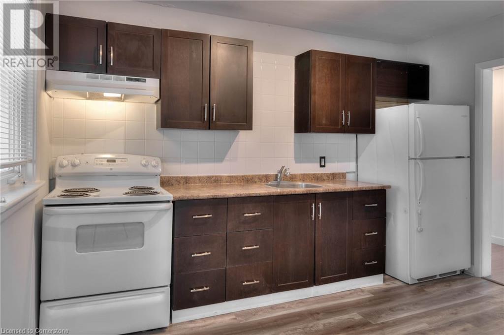 524 Krug Street, Kitchener, Ontario  N2B 1L6 - Photo 13 - 40703657