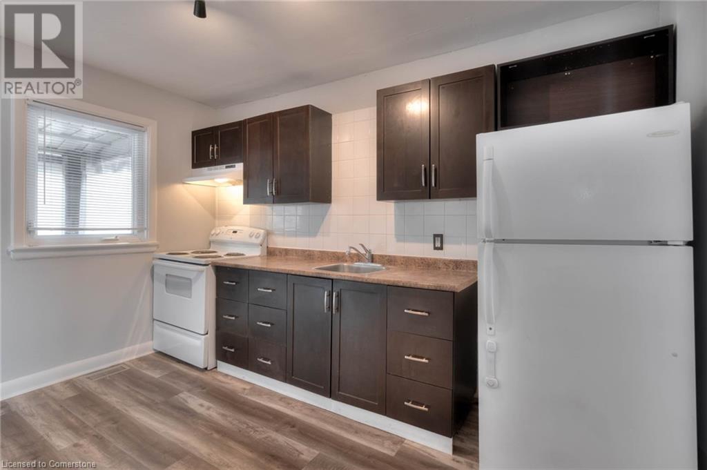 524 Krug Street, Kitchener, Ontario  N2B 1L6 - Photo 12 - 40703657