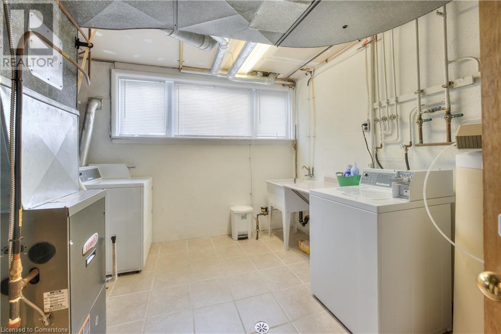 524 Krug Street, Kitchener, Ontario  N2B 1L6 - Photo 35 - 40703657