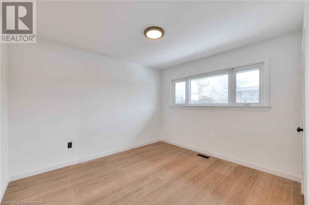 524 Krug Street, Kitchener, Ontario  N2B 1L6 - Photo 9 - 40703657