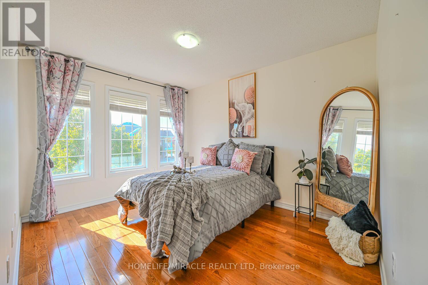 57 Moldovan Drive, Brampton, Ontario  L6R 0E4 - Photo 26 - W12003714