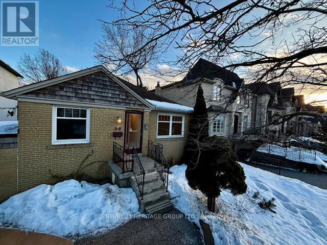 39 REINER ROAD, Toronto, Ontario