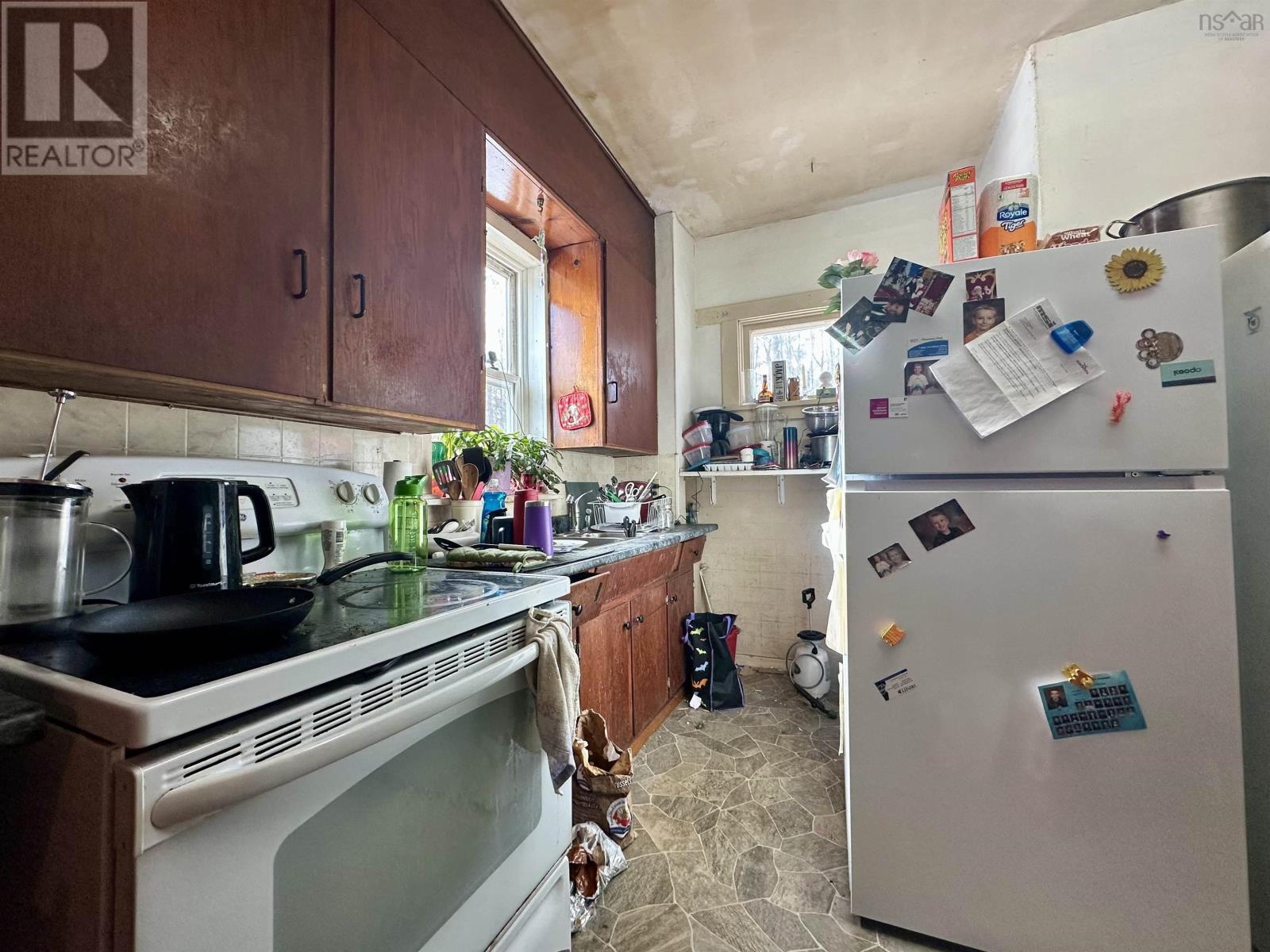 73 Ellis Street, New Glasgow, Nova Scotia  B2H 2G9 - Photo 3 - 202504259