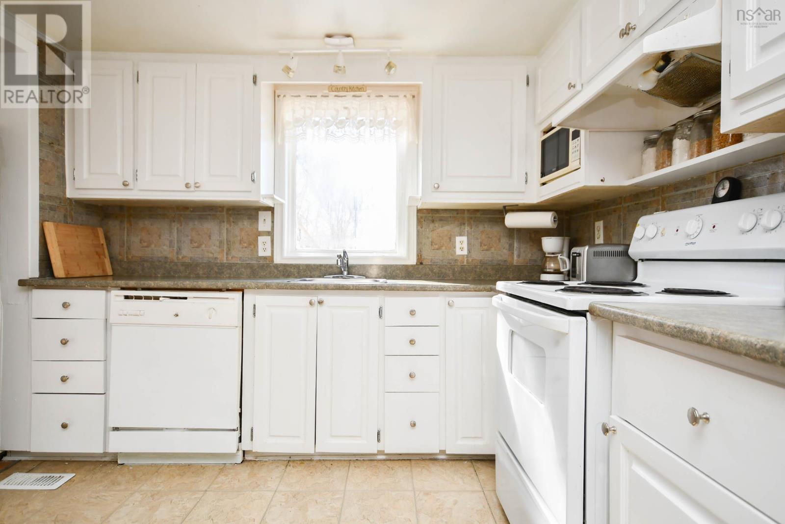 1210 Mill Road, Mill Road, Nova Scotia  B0J 2M0 - Photo 5 - 202504241