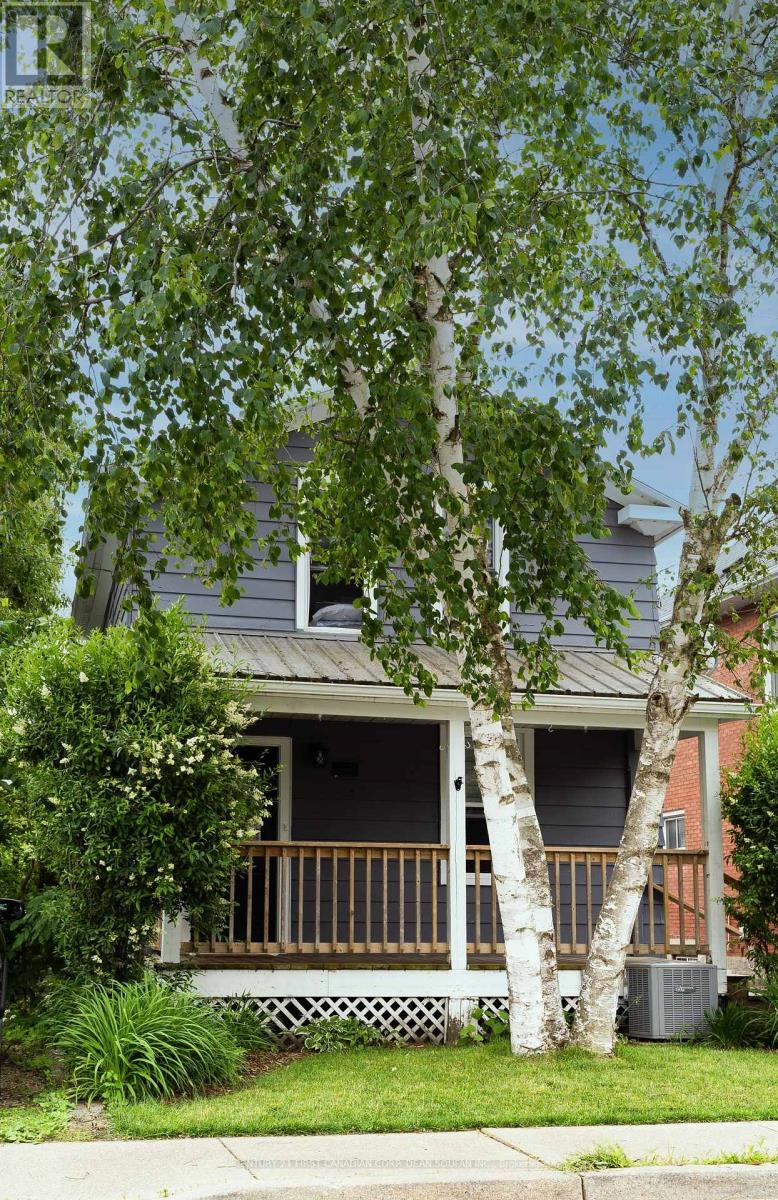 326 Smith Street, Central Elgin, Ontario  N5L 1C6 - Photo 3 - X12003931