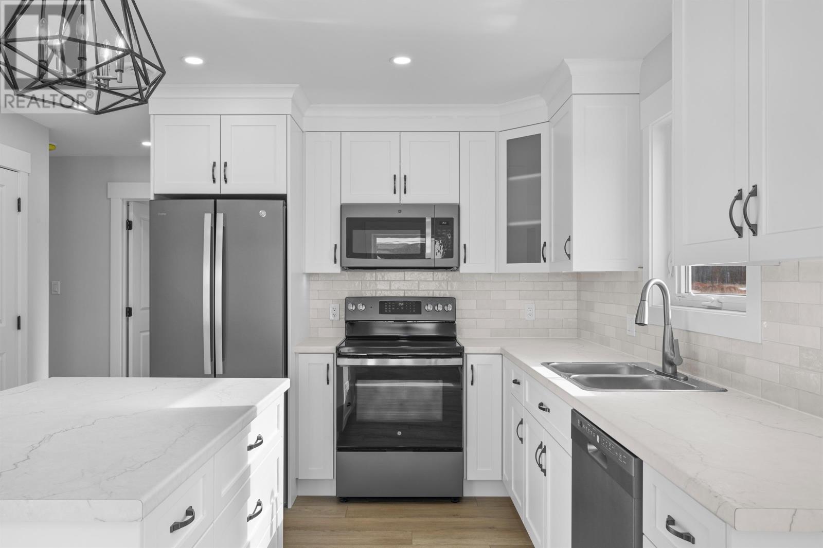 Property at 6/8 Sydney Way image 3