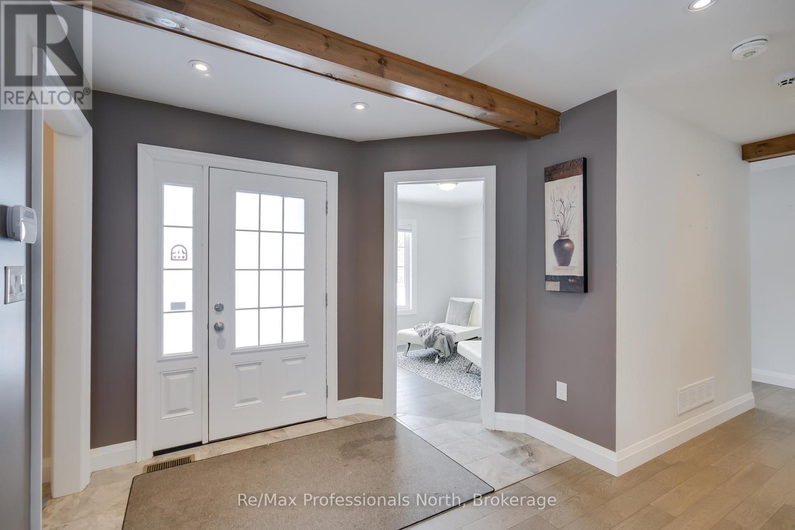 90 Ann Street, Bracebridge, Ontario  P1L 1M1 - Photo 4 - X12003802