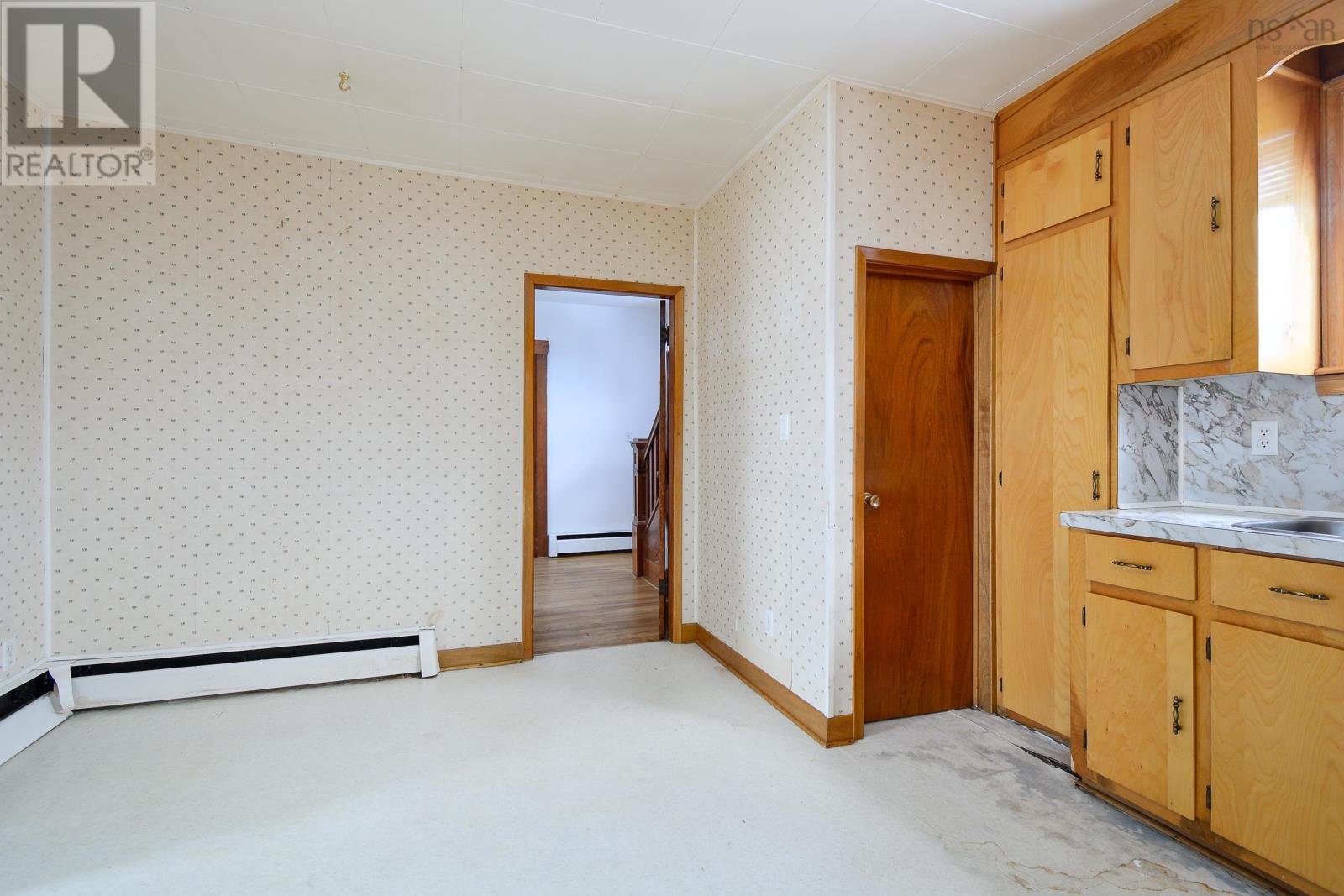 276 Columbia Street, Sydney, Nova Scotia  B1P 4J7 - Photo 10 - 202504269