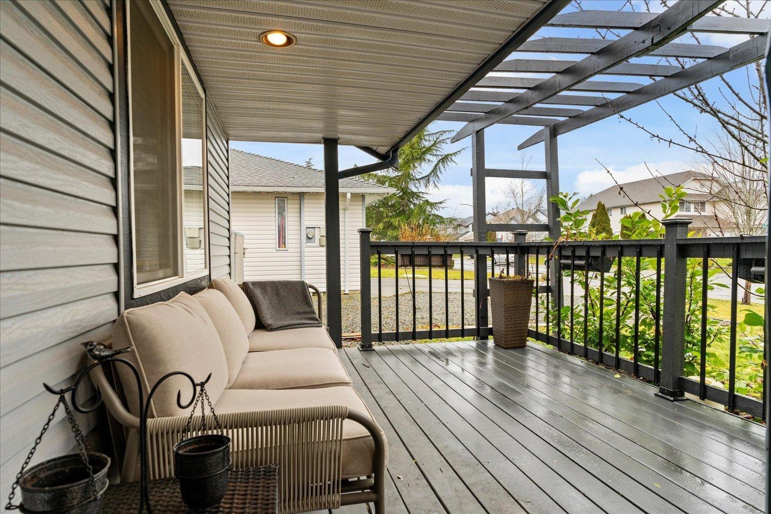 Property at 27080 27 AVENUE image 3