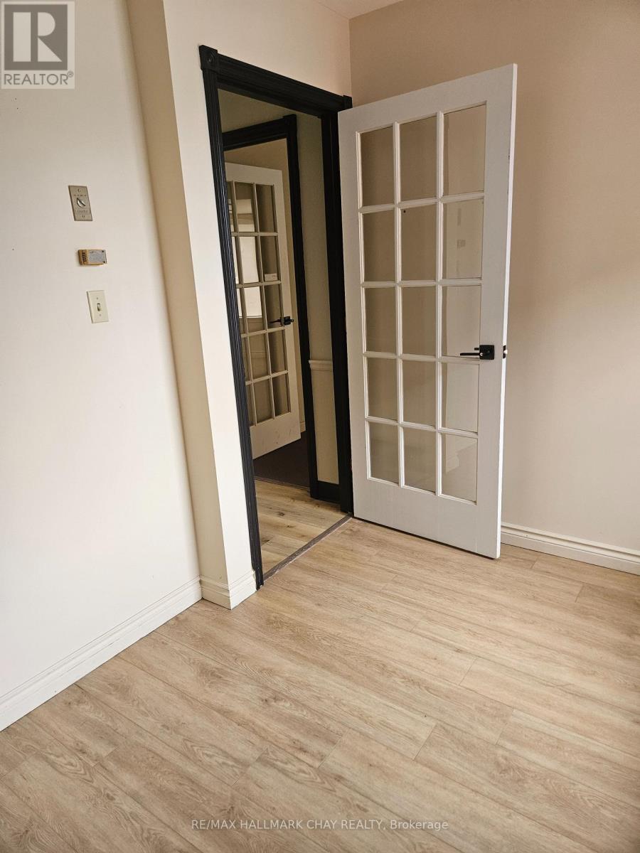 Unit 300 - 152 Bayfield Street, Barrie, Ontario  L4M 3B5 - Photo 12 - S12003905
