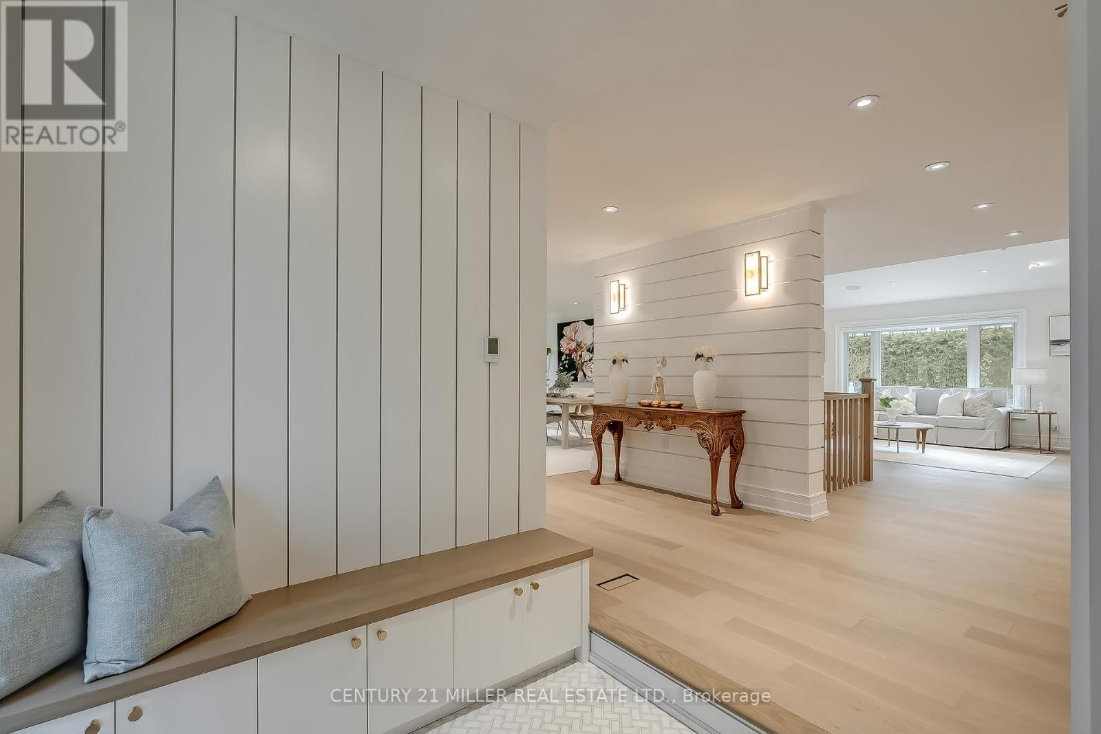 Property at 406 MAPLE GROVE DRIVE image 3