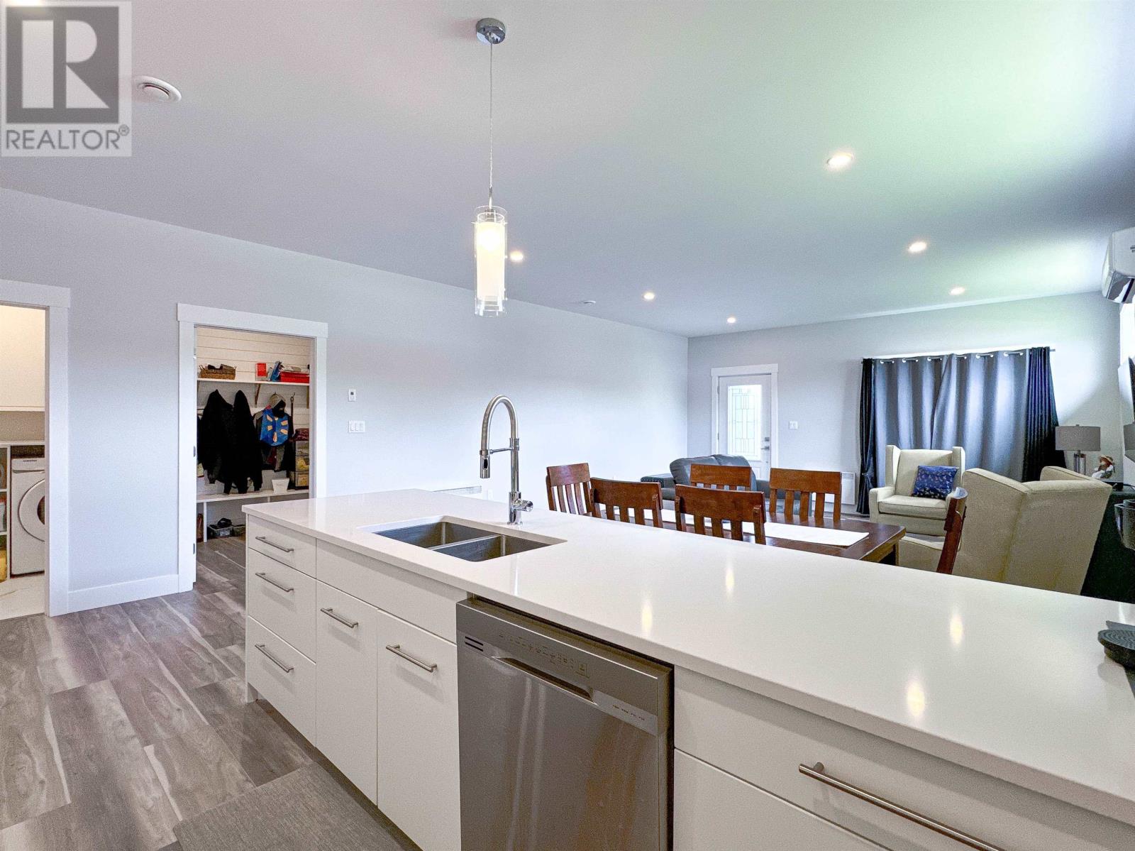 15 Captain James Crescent, Stratford, Prince Edward Island  C1B 2C4 - Photo 10 - 202504277