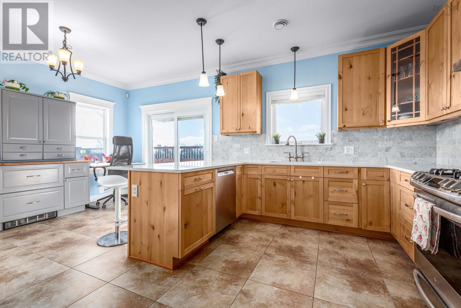 45 Lucy Court, Middle Sackville, Nova Scotia  B4E 0C8 - Photo 10 - 202504279