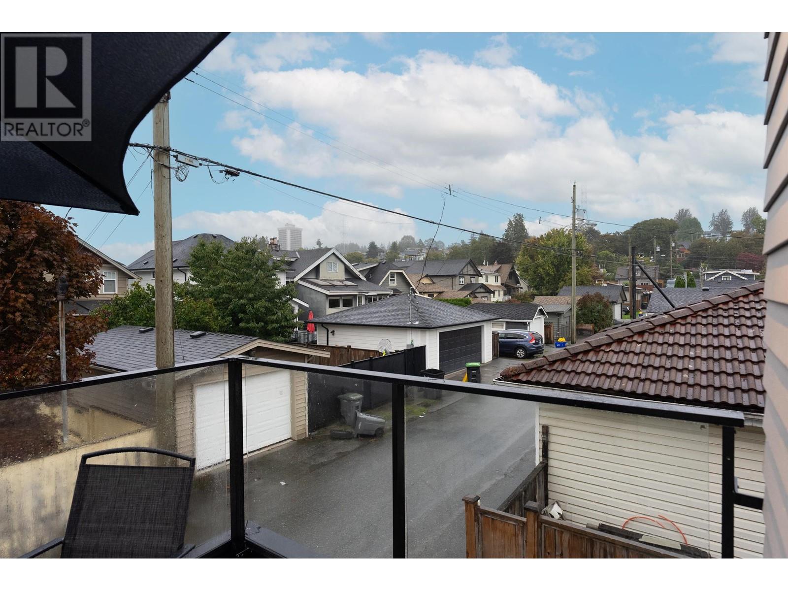 Listing Picture 24 of 36 : 3513 TRIUMPH STREET, Vancouver / 溫哥華 - 魯藝地產 Yvonne Lu Group - MLS Medallion Club Member