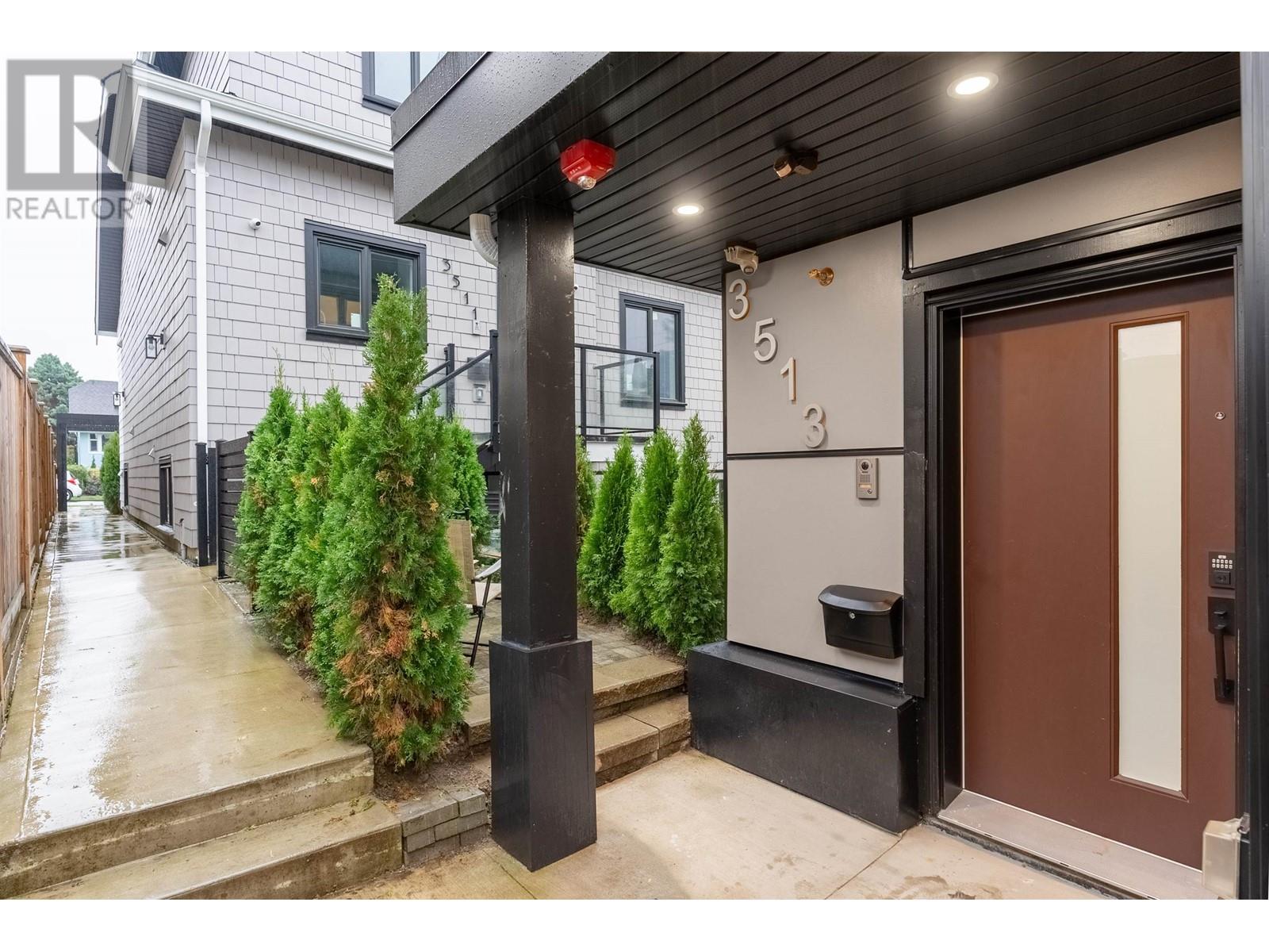 Listing Picture 3 of 36 : 3513 TRIUMPH STREET, Vancouver / 溫哥華 - 魯藝地產 Yvonne Lu Group - MLS Medallion Club Member