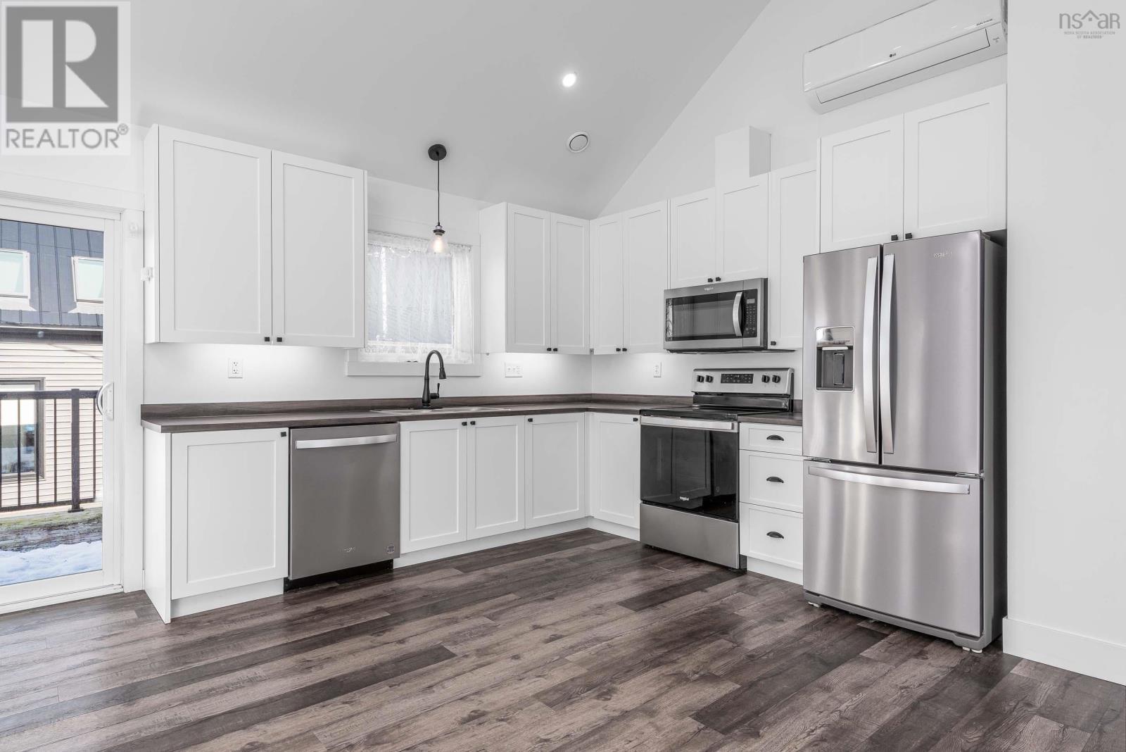 15 Monarch, Truro, Nova Scotia  B2N 0A2 - Photo 9 - 202504281