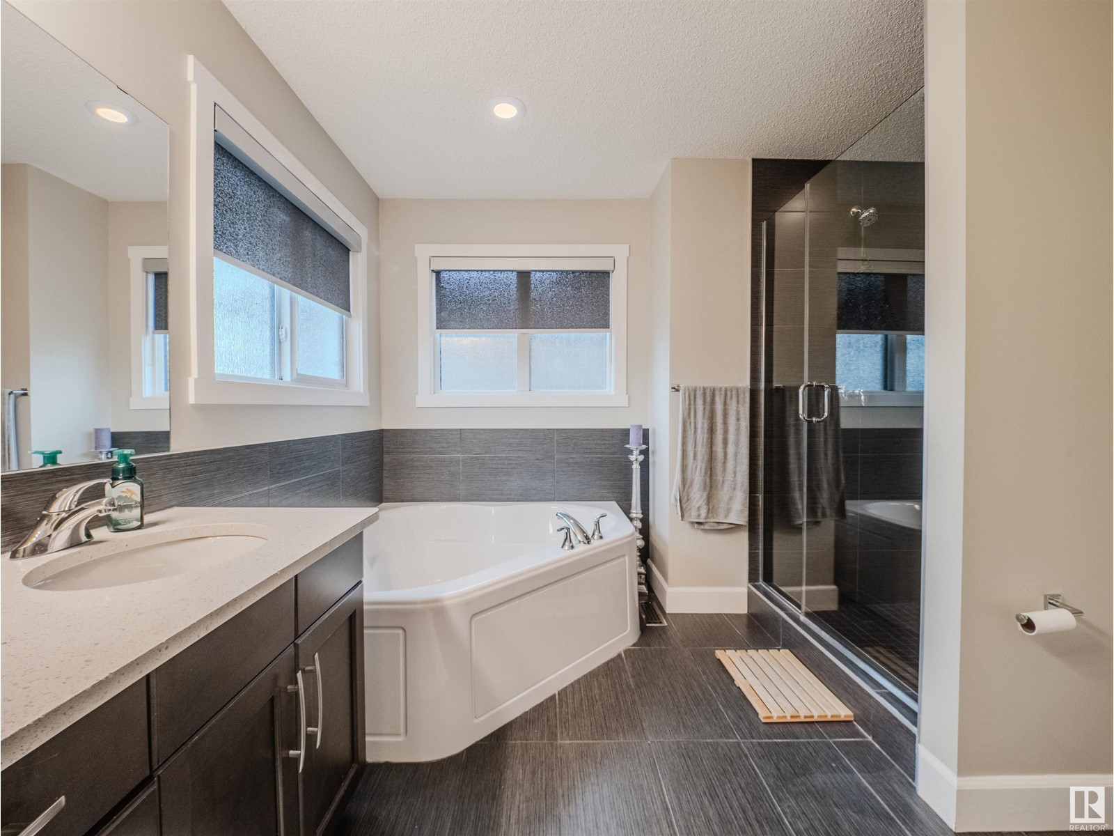 Property at 2225 WARE CO NW image 3