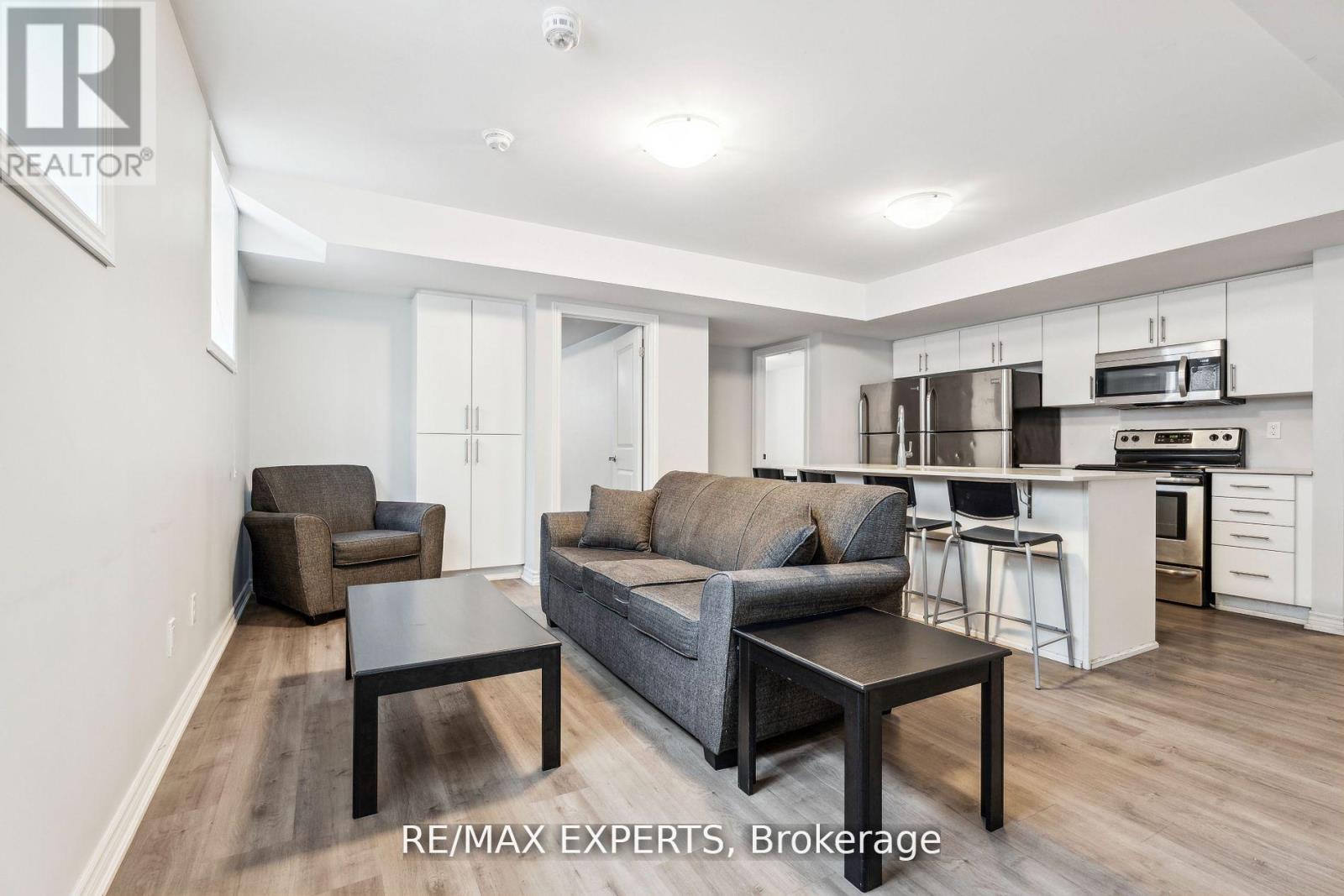 13 - 246 Penetanguishene Road, Barrie (400 East), Ontario  L4M 7C2 - Photo 11 - S12004018