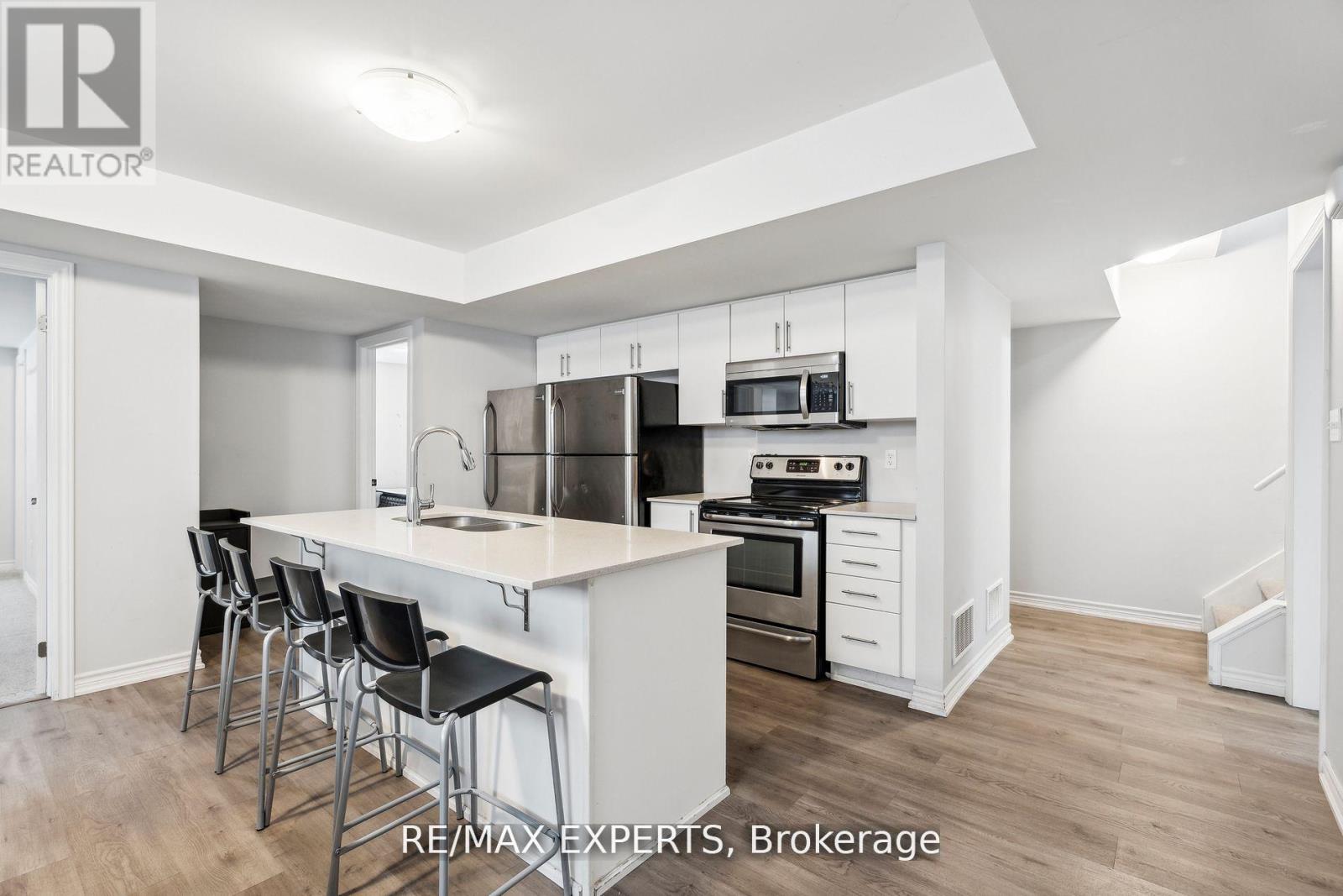 13 - 246 Penetanguishene Road, Barrie (400 East), Ontario  L4M 7C2 - Photo 16 - S12004018