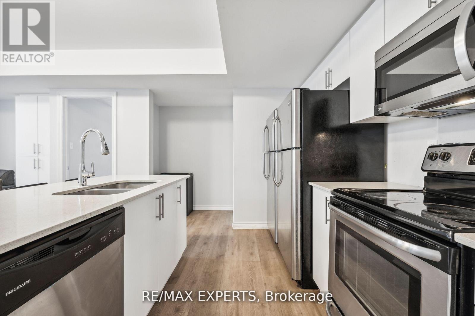 13 - 246 Penetanguishene Road, Barrie (400 East), Ontario  L4M 7C2 - Photo 21 - S12004018