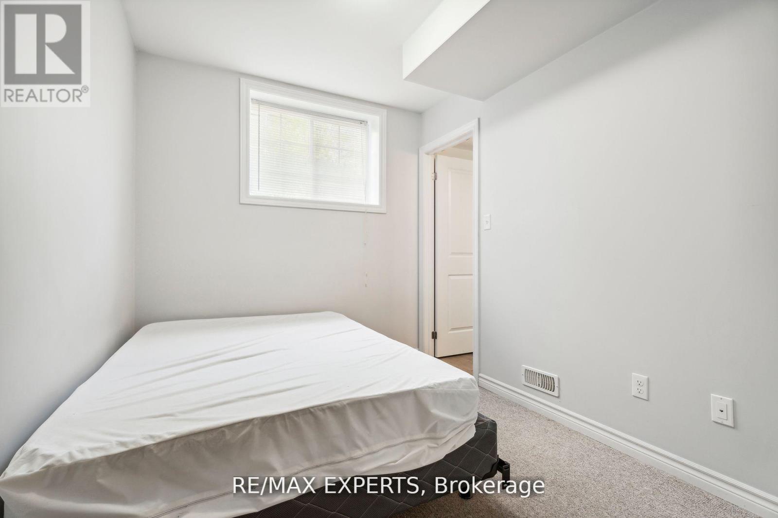 13 - 246 Penetanguishene Road, Barrie (400 East), Ontario  L4M 7C2 - Photo 30 - S12004018