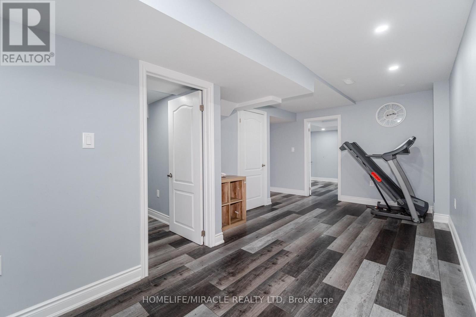 46 Swanton Road, Brampton (Credit Valley), Ontario  L6X 5H5 - Photo 13 - W12003949