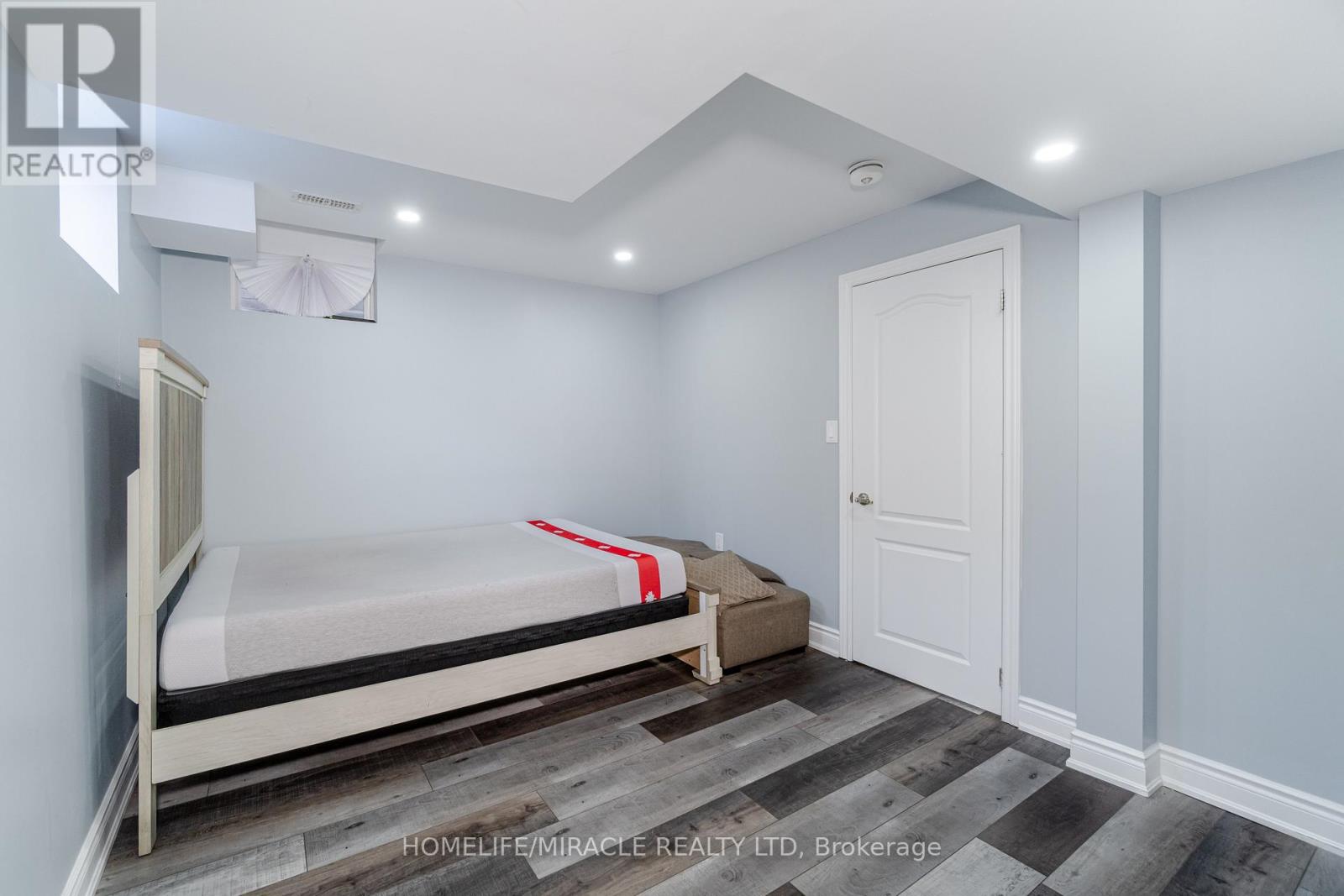 46 Swanton Road, Brampton (Credit Valley), Ontario  L6X 5H5 - Photo 14 - W12003949