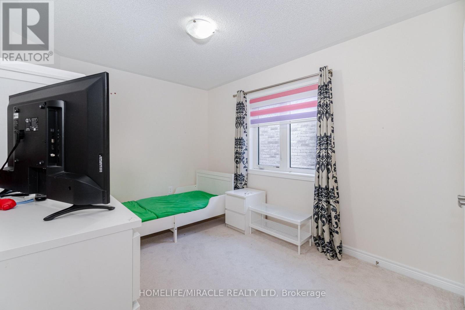46 Swanton Road, Brampton (Credit Valley), Ontario  L6X 5H5 - Photo 17 - W12003949