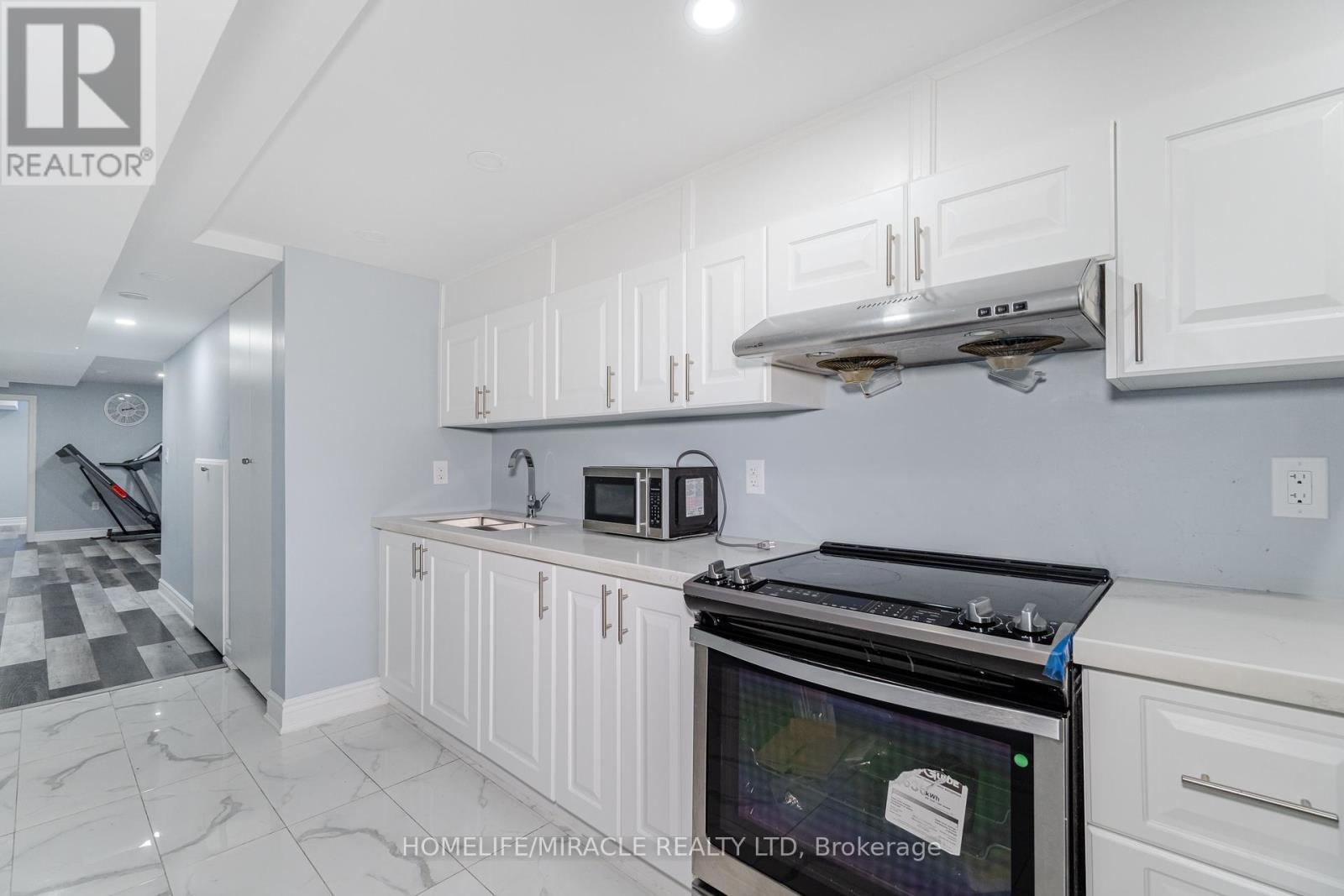 46 Swanton Road, Brampton (Credit Valley), Ontario  L6X 5H5 - Photo 26 - W12003949
