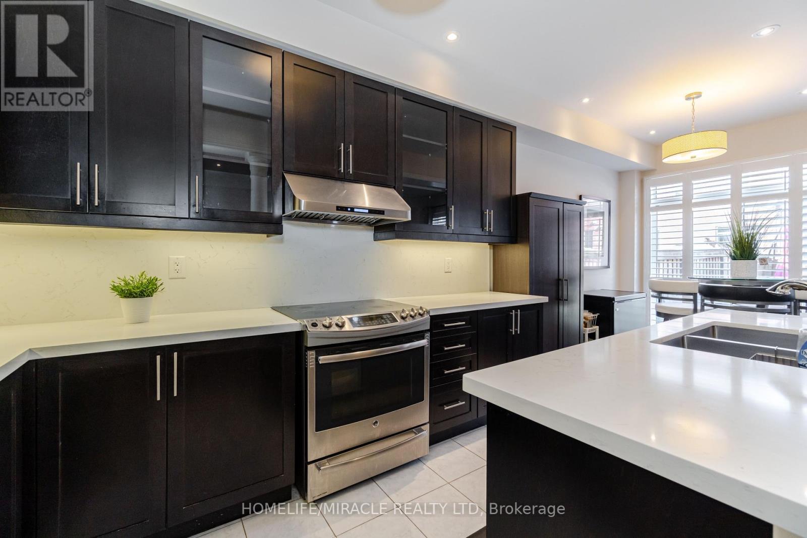 46 Swanton Road, Brampton (Credit Valley), Ontario  L6X 5H5 - Photo 43 - W12003949