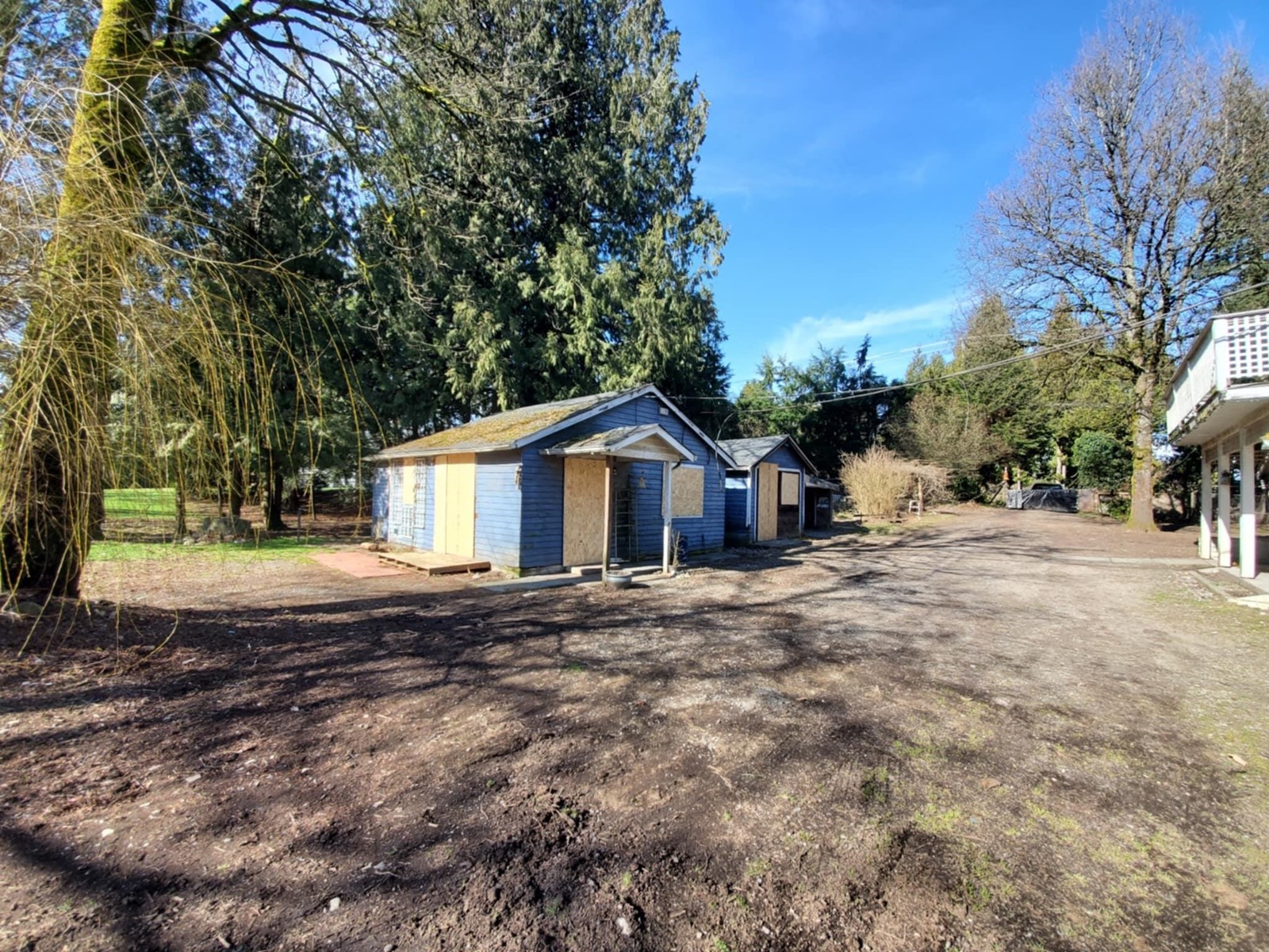 Property at 9185 187 STREET image 2
