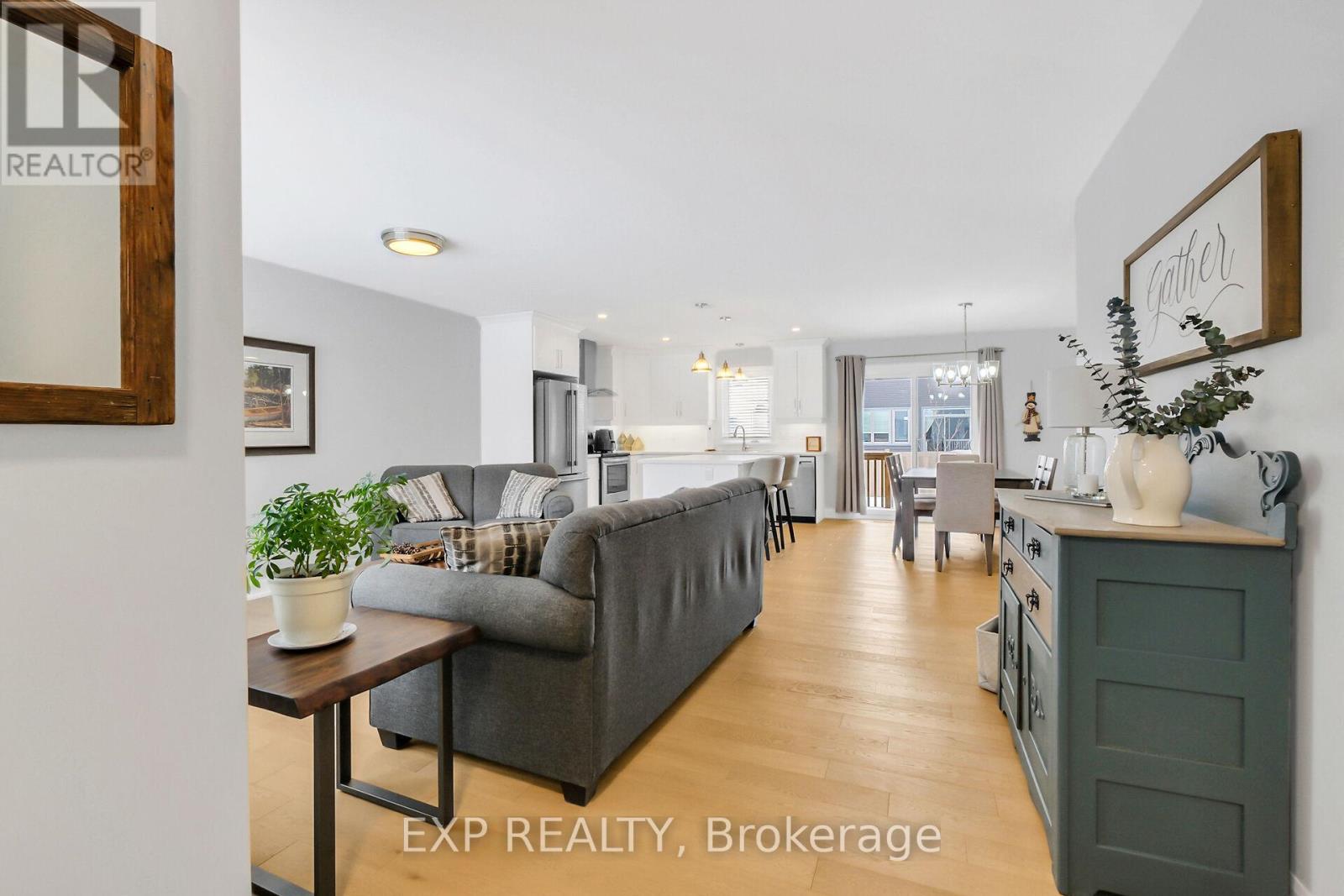 Property at 246 STATION TRAIL image 3