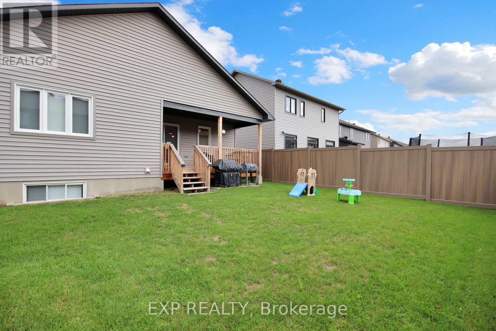246 Station Trail, Russell, Ontario  K4R 0C9 - Photo 47 - X12004153