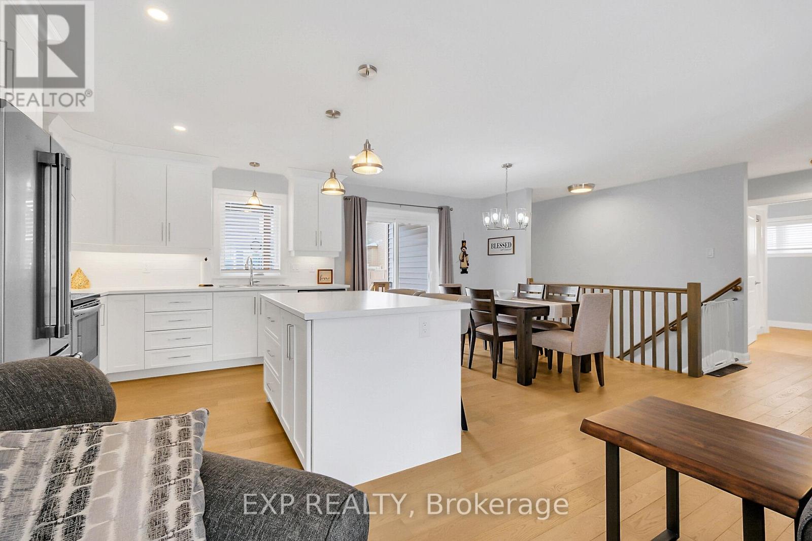 246 Station Trail, Russell, Ontario  K4R 0C9 - Photo 8 - X12004153