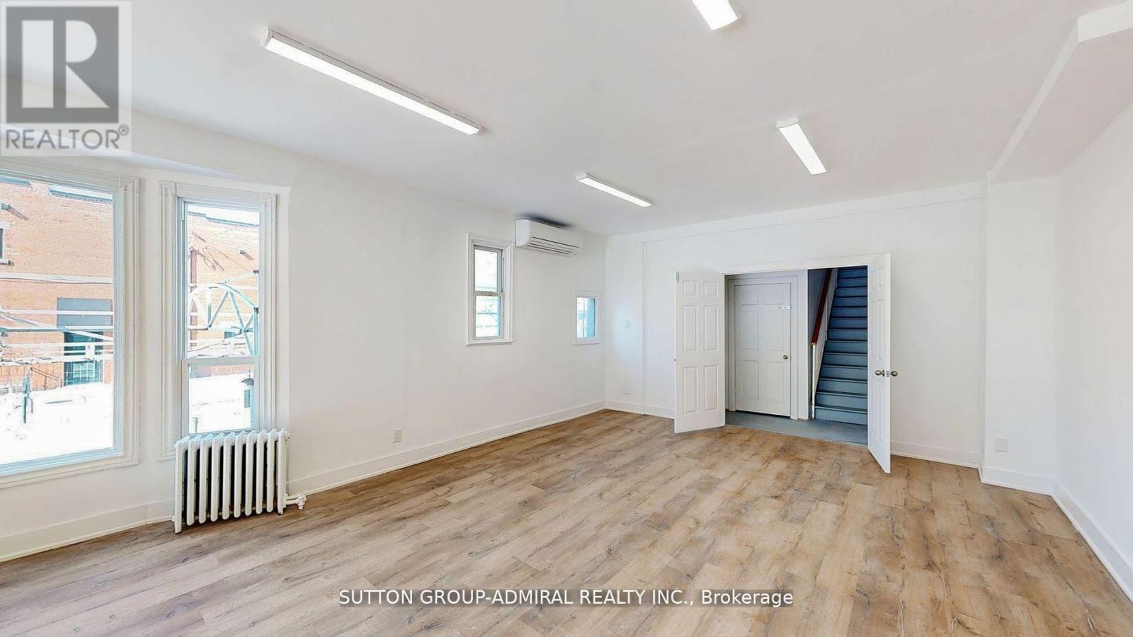 1930 Queen Street E, Toronto, Ontario  M4L 1H6 - Photo 11 - E12004131