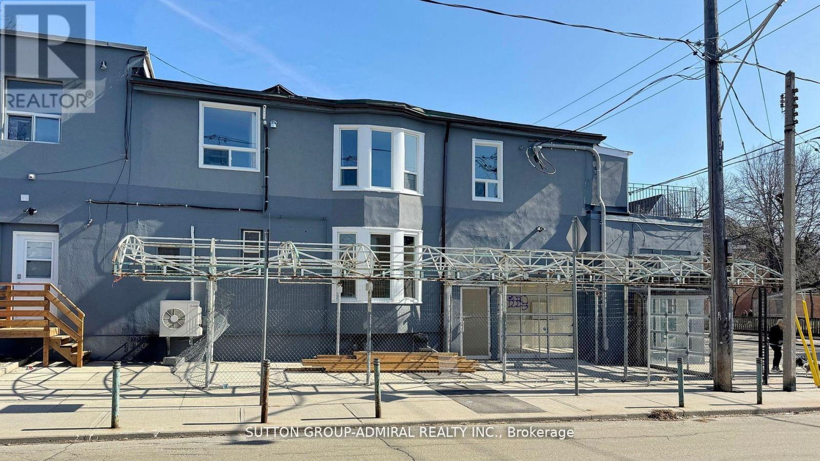 1930 Queen Street E, Toronto, Ontario  M4L 1H6 - Photo 19 - E12004131