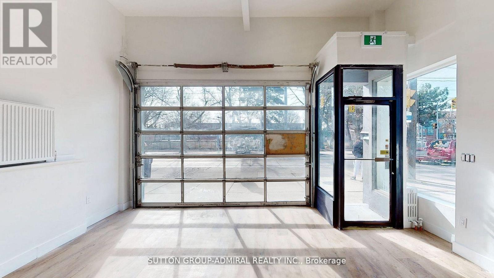 1930 Queen Street E, Toronto, Ontario  M4L 1H6 - Photo 2 - E12004131