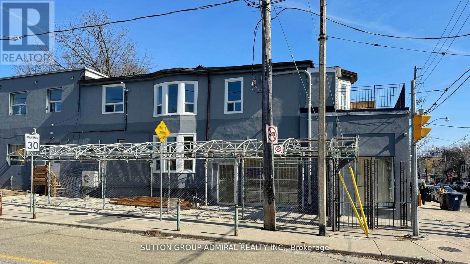 1930 Queen Street E, Toronto, Ontario  M4L 1H6 - Photo 20 - E12004131