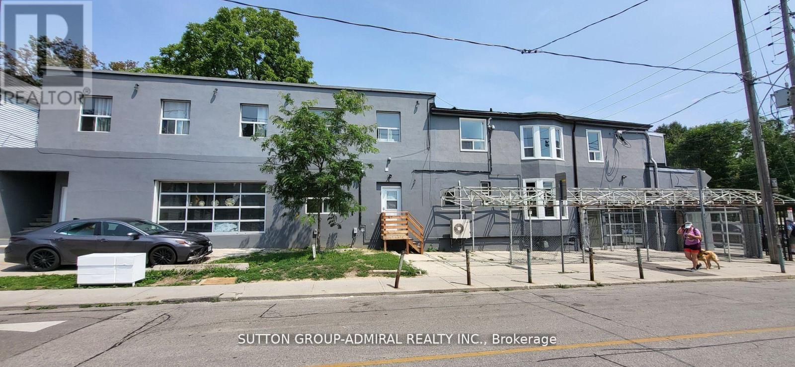1930 Queen Street E, Toronto, Ontario  M4L 1H6 - Photo 36 - E12004131