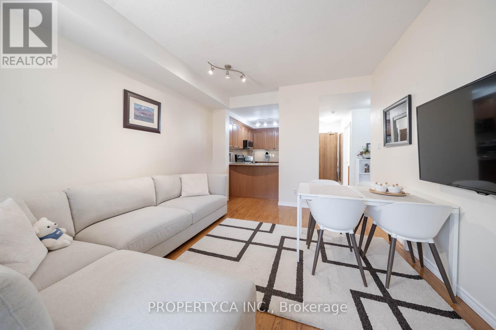 Property at 606 - 8 MAISON PARC COURT image 3