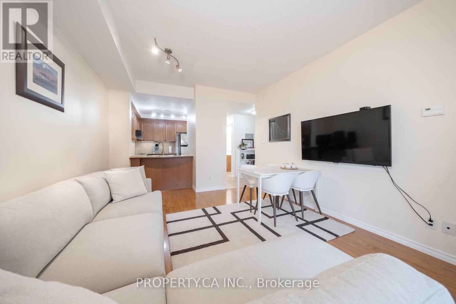 Property at 606 - 8 MAISON PARC COURT image 4