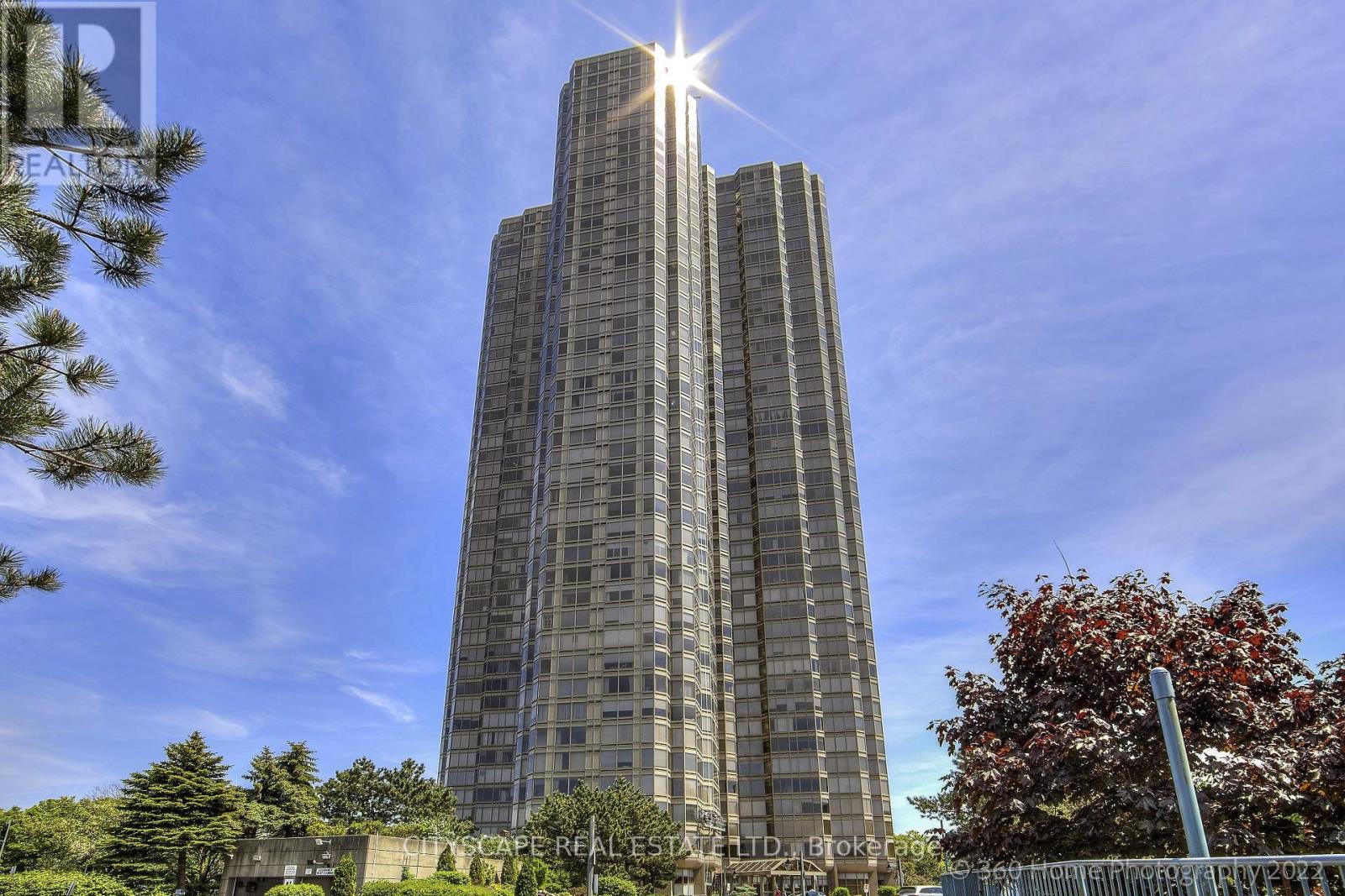 Property at 1811 - 1 PALACE PIER COURT image 1